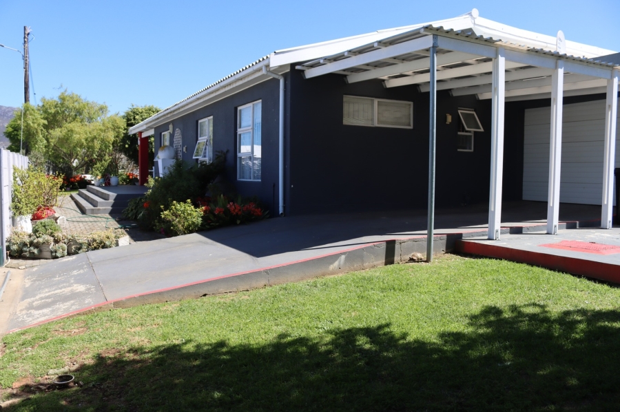 3 Bedroom Property for Sale in Kleinmond Western Cape